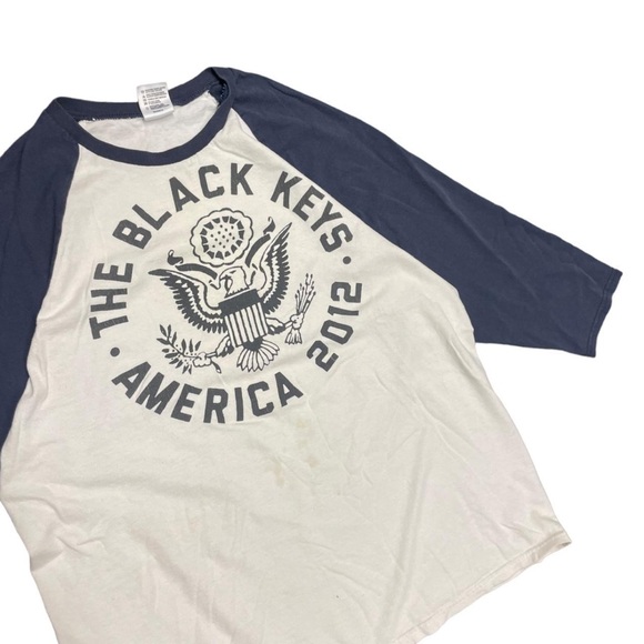 Affliction Men's White and Blue T-shirt - Picture 2 of 4